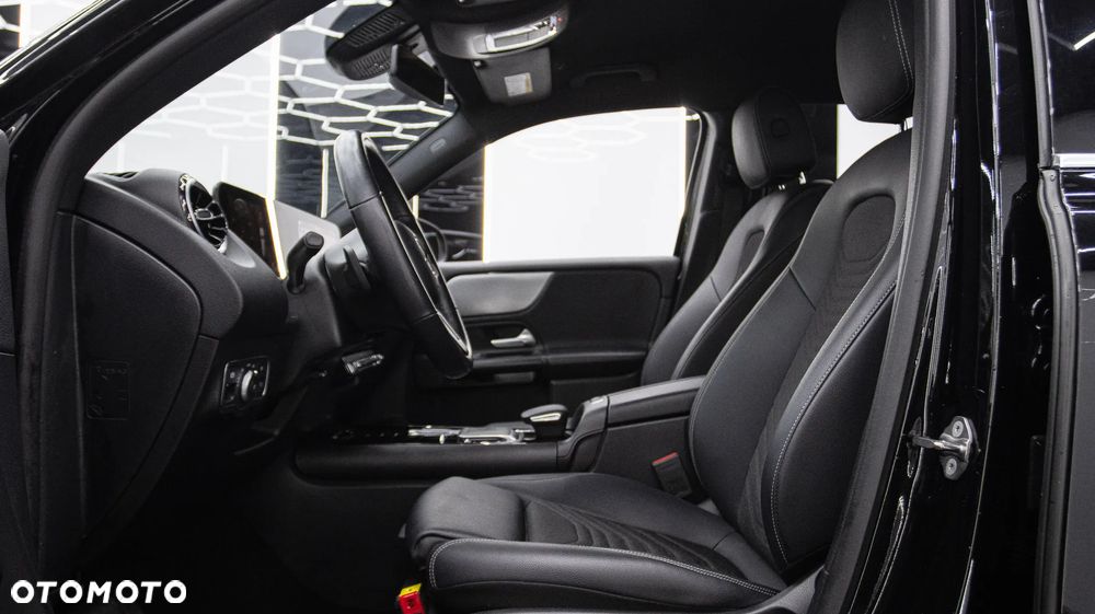 Mercedes-Benz GLB 200 Style 7G-DCT - 17