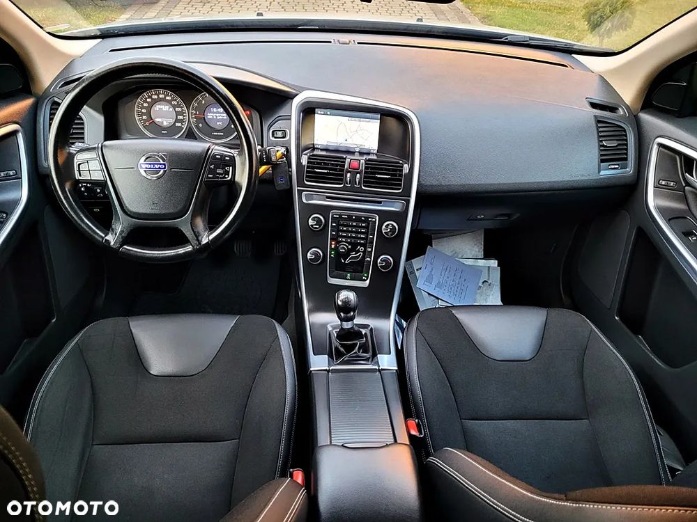 Volvo XC 60 D3 Momentum - 5