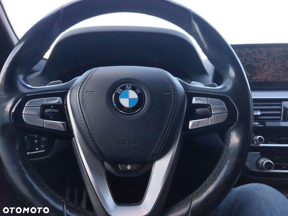 BMW Seria 5 - 24