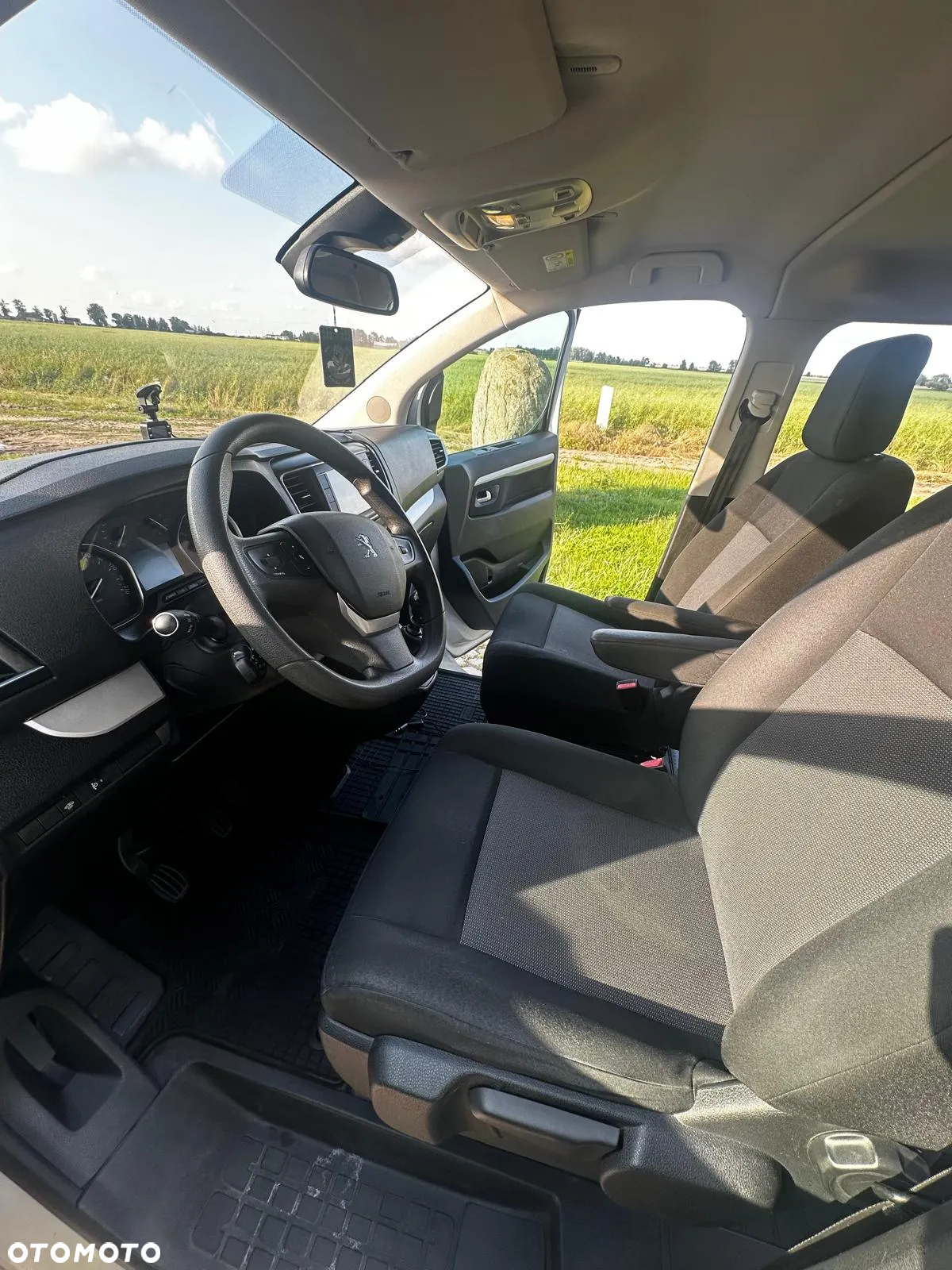Peugeot Traveller 2.0 BlueHDi Standard Business - 28