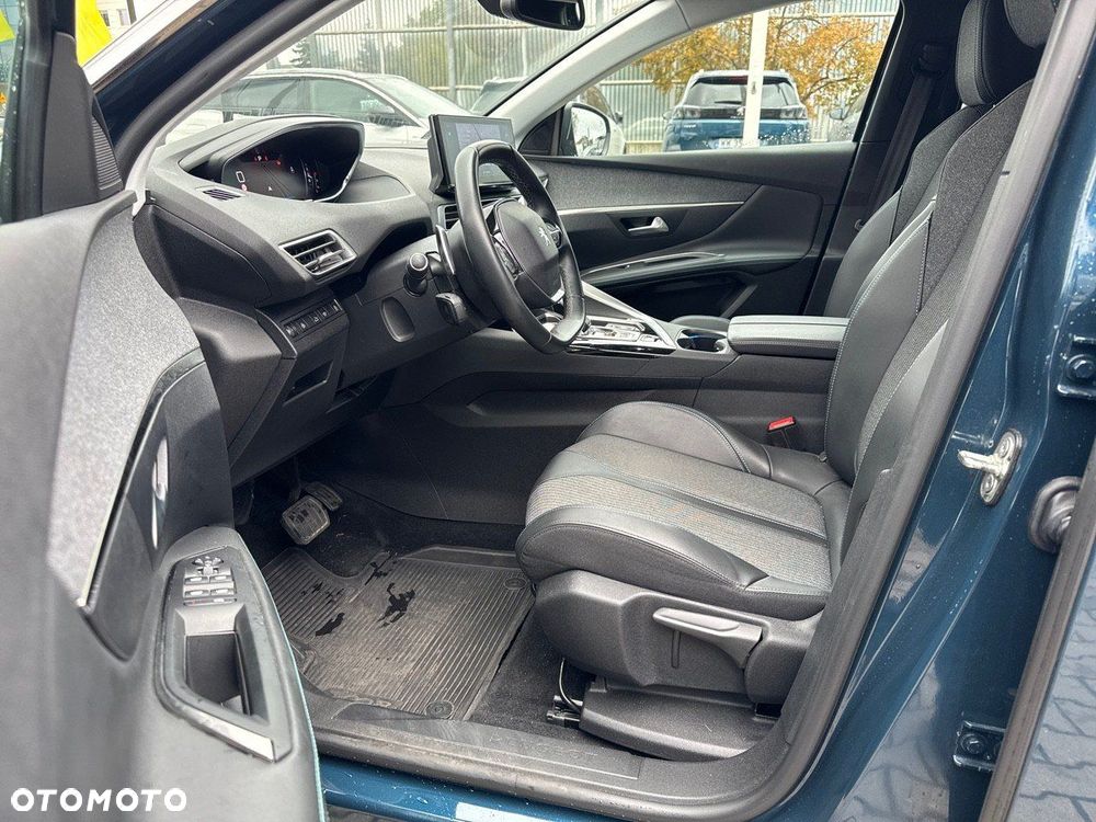 Peugeot 3008 1.2 PureTech Allure Pack S&S EAT8 - 9