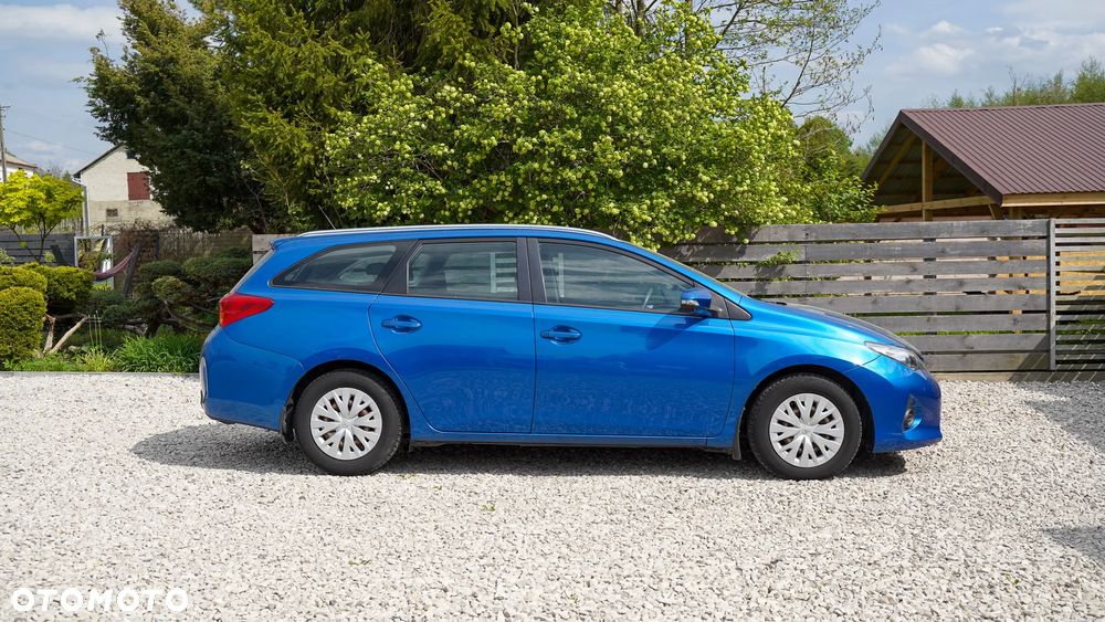 Toyota Auris 1.4 D-4D Life - 5