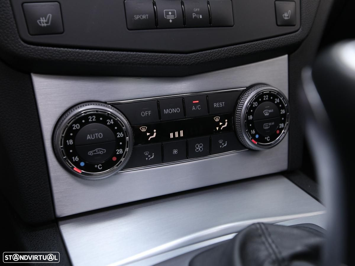 Mercedes-Benz C 320 - 25