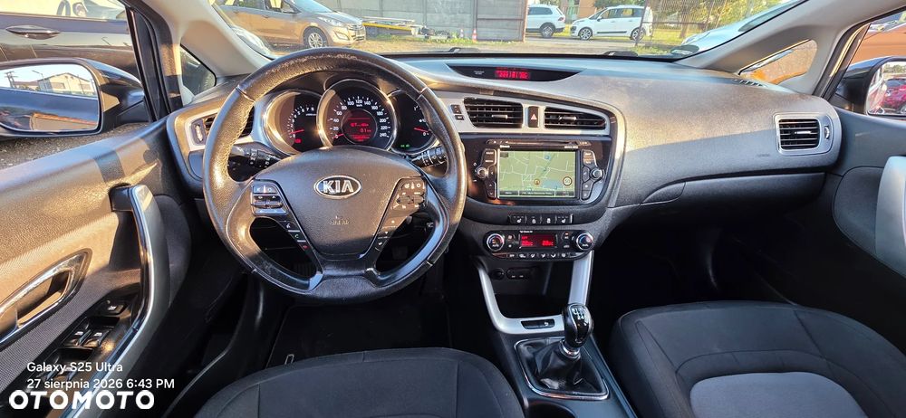 Kia Ceed 1.6 GDI Business Line - 17