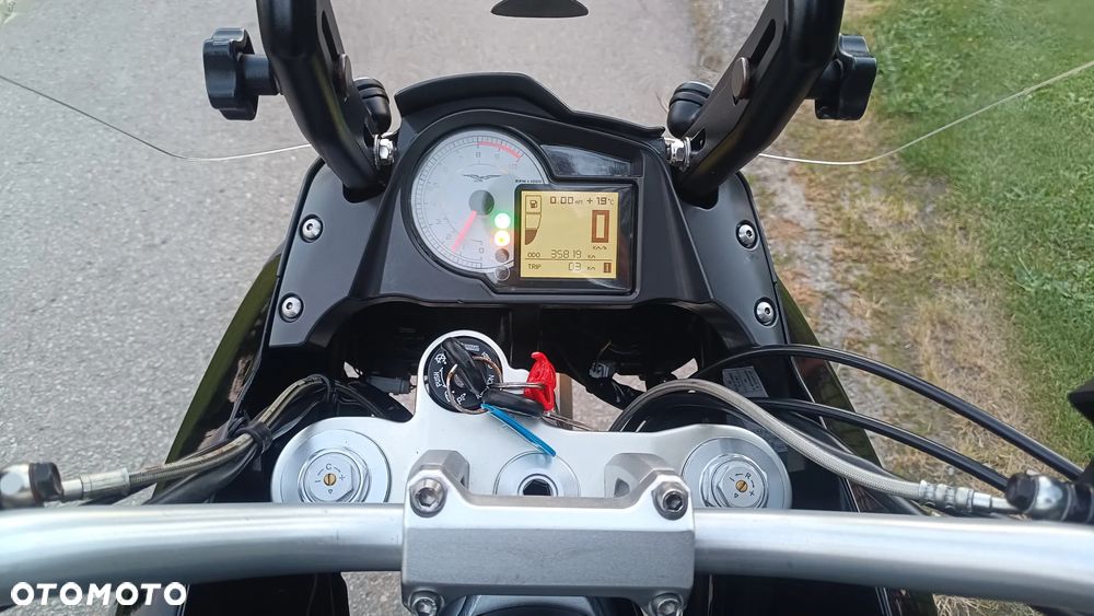 Moto Guzzi Stelvio - 7