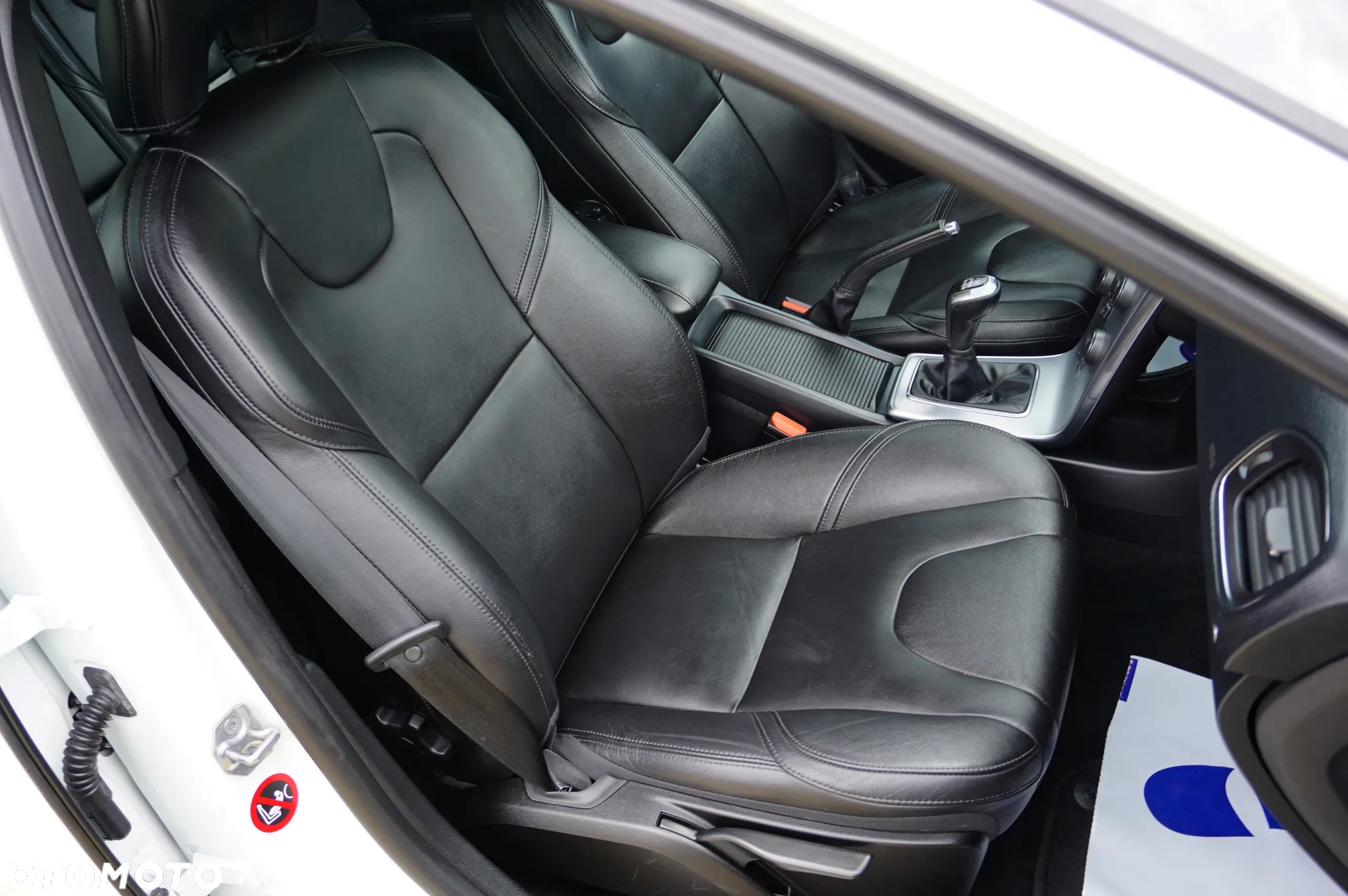 Volvo V40 D2 Inscription - 23
