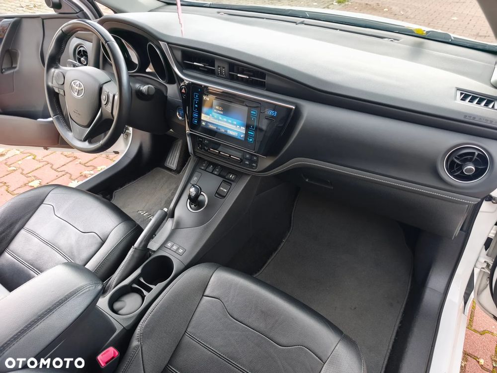 Toyota Auris - 18