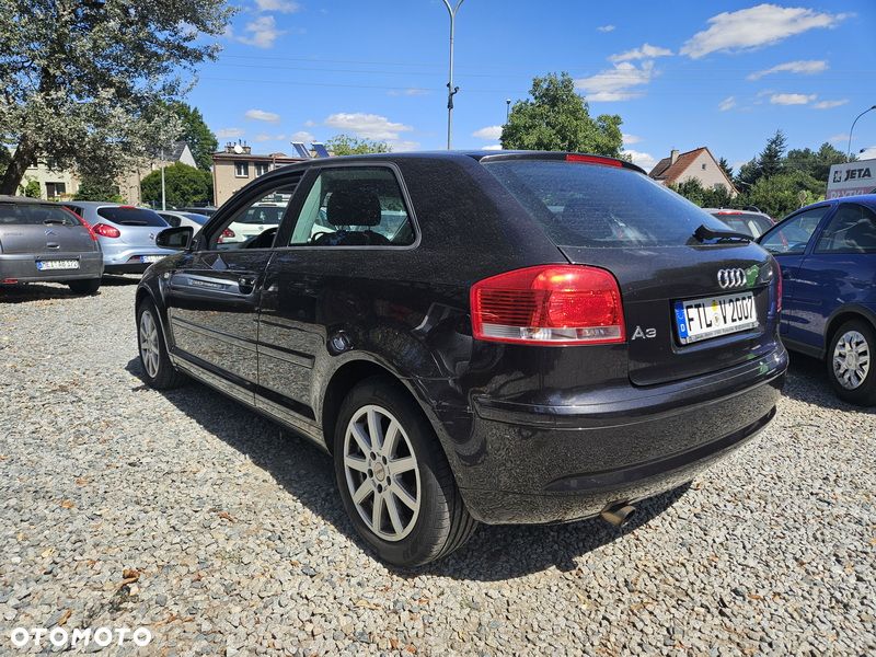 Audi A3 3-drzwiowe 1.6 Attraction - 15