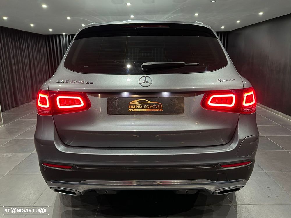 Mercedes-Benz GLC 300 e 4Matic 9G-TRONIC Avantgarde Advanced - 7