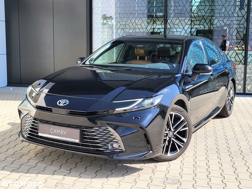 Toyota Camry - 11