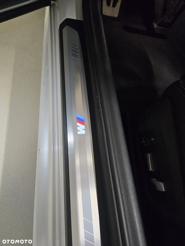 BMW Seria 8 - 33