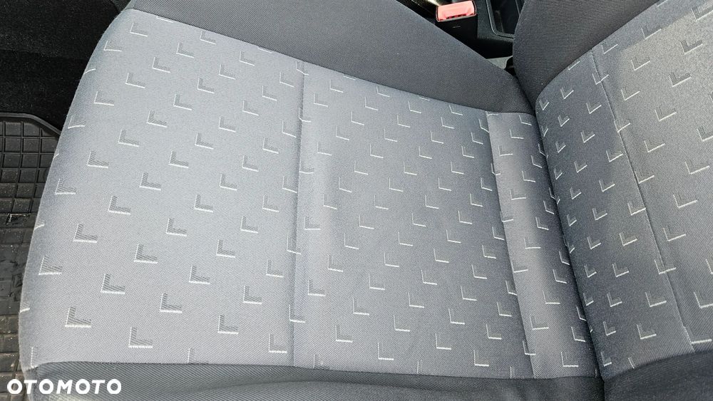 Skoda Octavia 1.4 Tour - 28