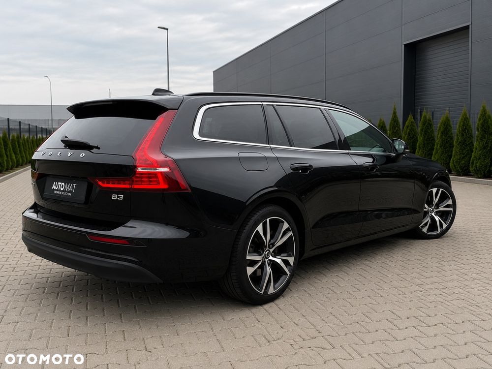 Volvo V60 B3 B Plus Dark - 3
