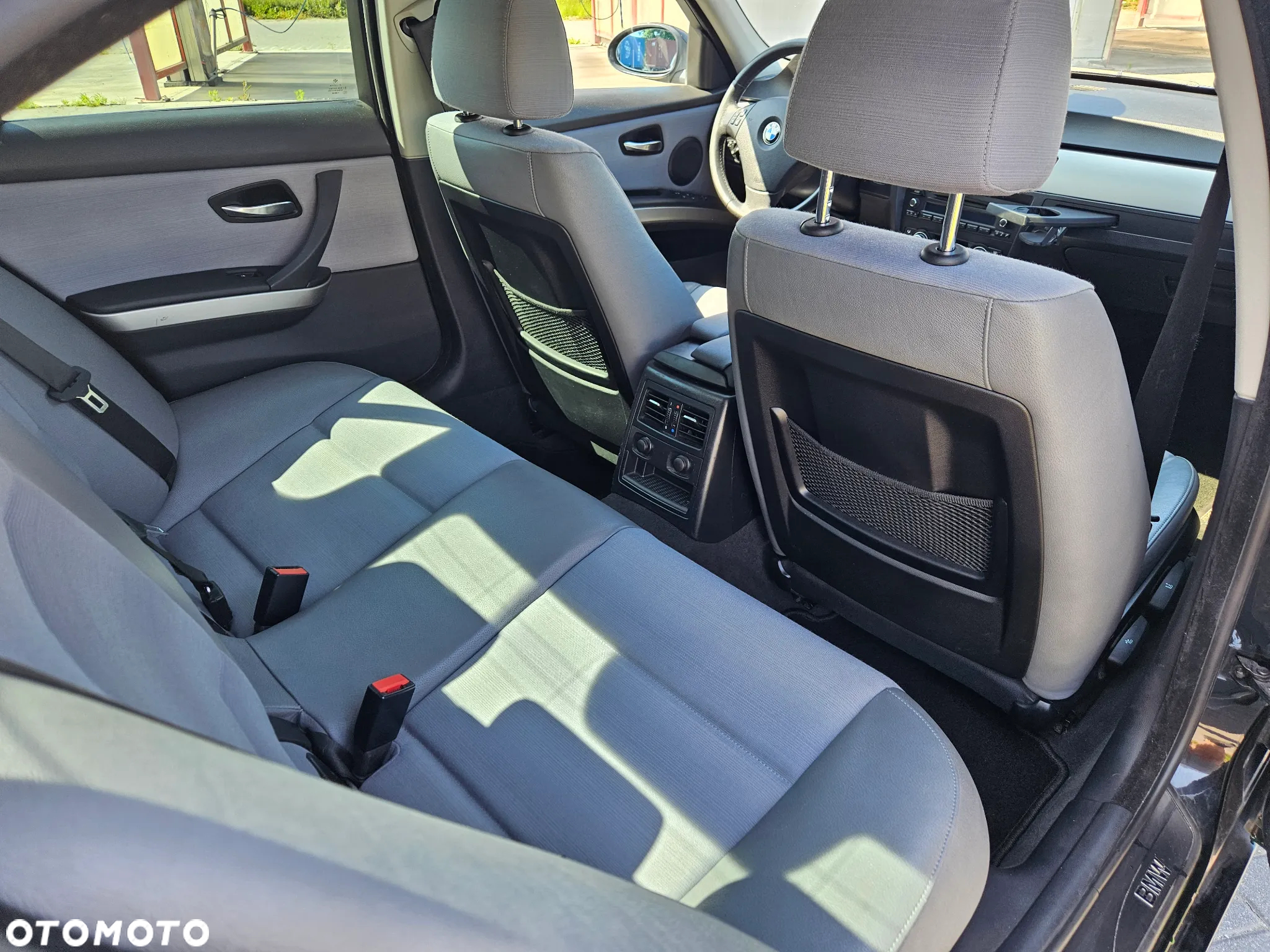 BMW Seria 3 320i - 17
