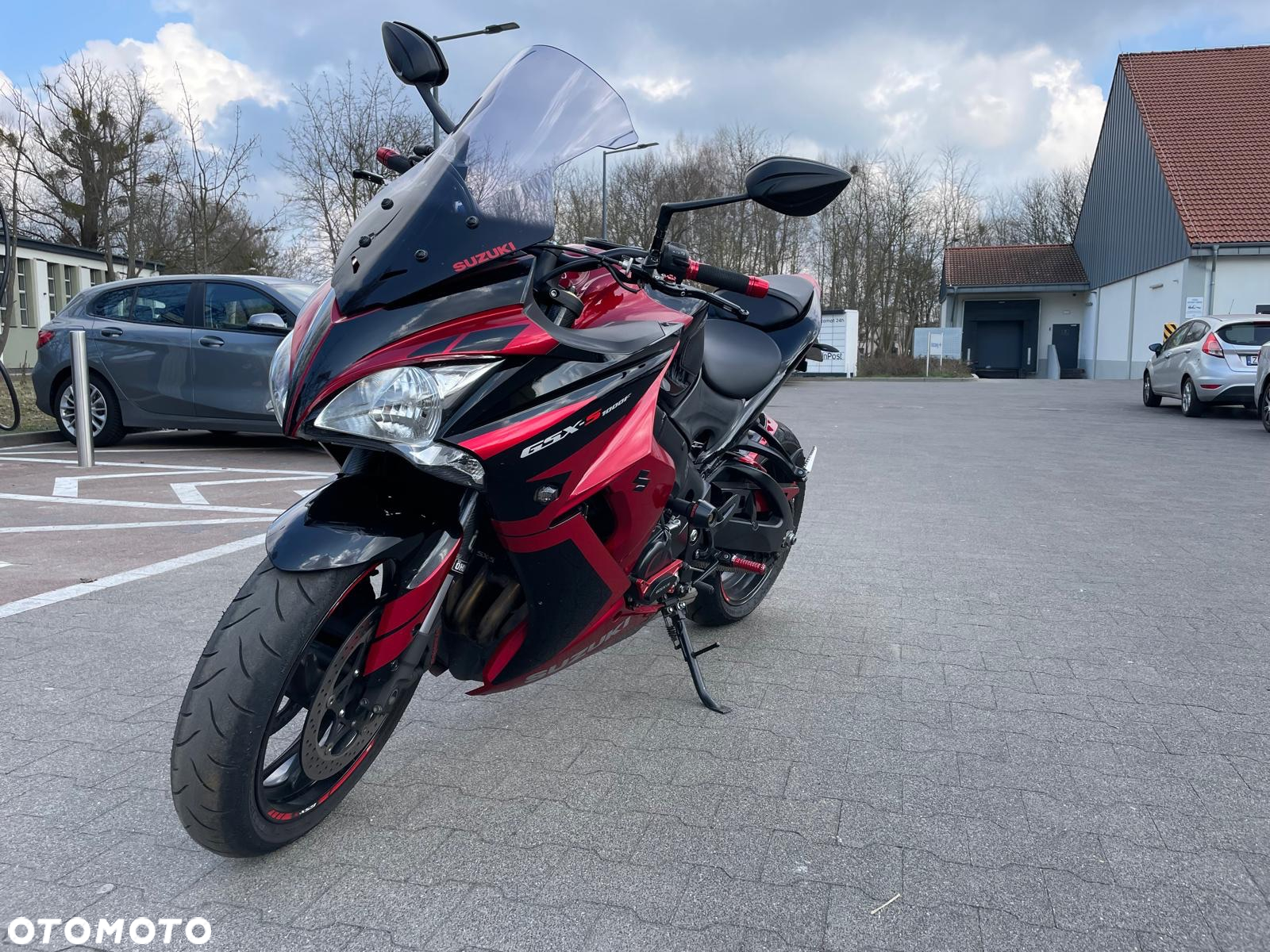 Suzuki GSX 1000 - 4