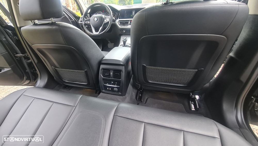 BMW 318 d Line Sport Auto - 27