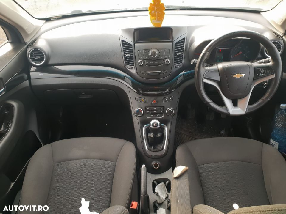 dezmembrez Chevrolet Orlando 2011 motor 2.0d 96kw 131cp LNP 7 locuri scaune jante r17 usa portiera bara fata spate stanga dreapta piese dezmembrari aripa fuzeta - 6