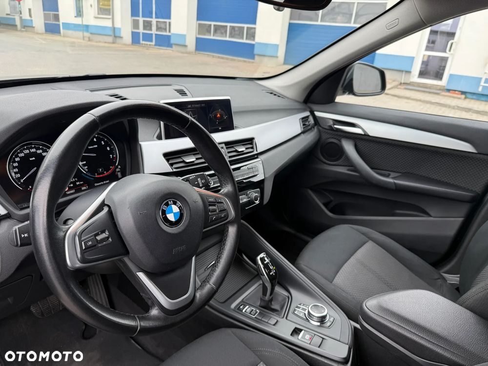 BMW X1 sDrive18i - 21
