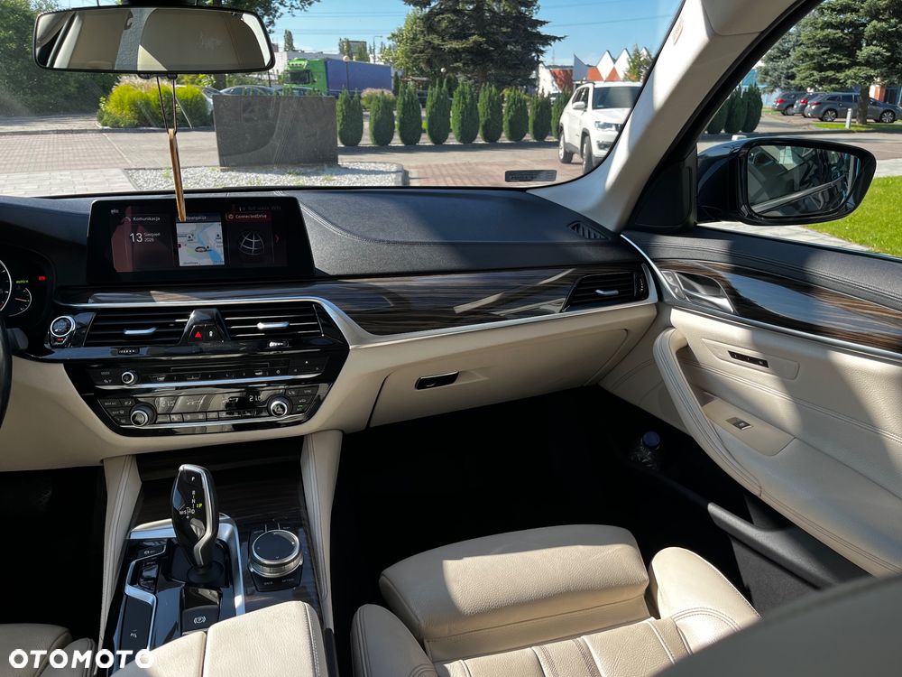 BMW Seria 5 - 23