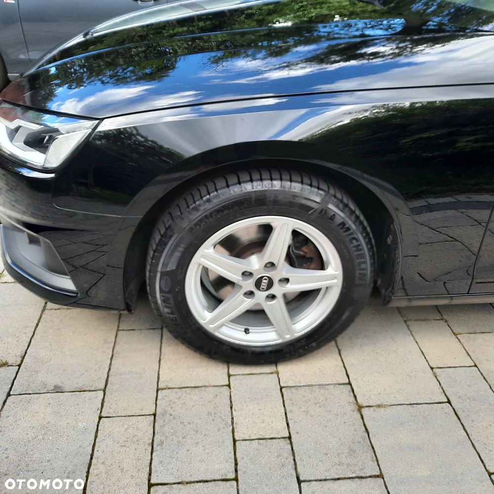 Audi A4 Limousine 35 TFSI mHEV Advanced S tronic - 3