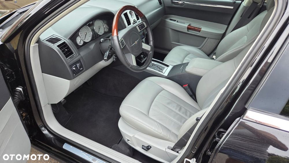 Chrysler 300C 3.0 V6 CRD - 15