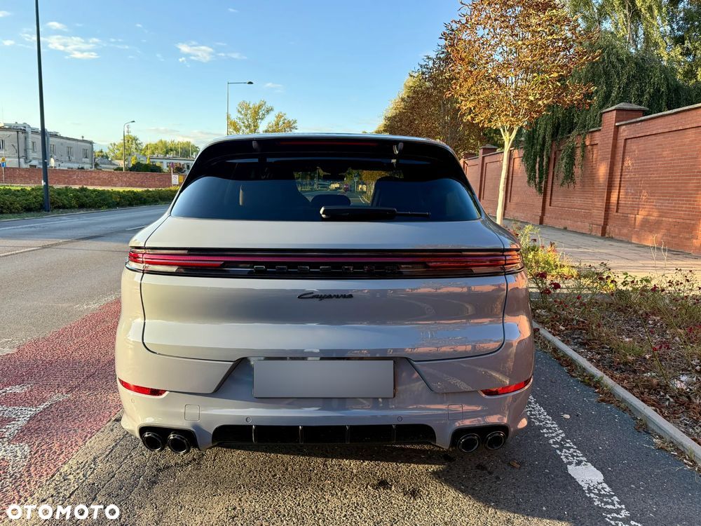 Porsche Cayenne E-Hybrid - 4