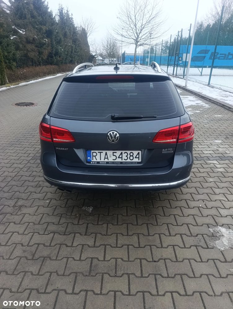 Volkswagen Passat 2.0 TDI Highline - 40