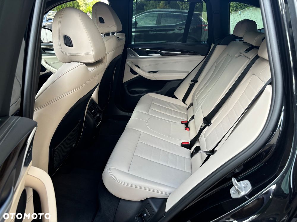 BMW X3 - 33