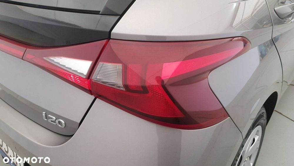 Hyundai i20 - 12