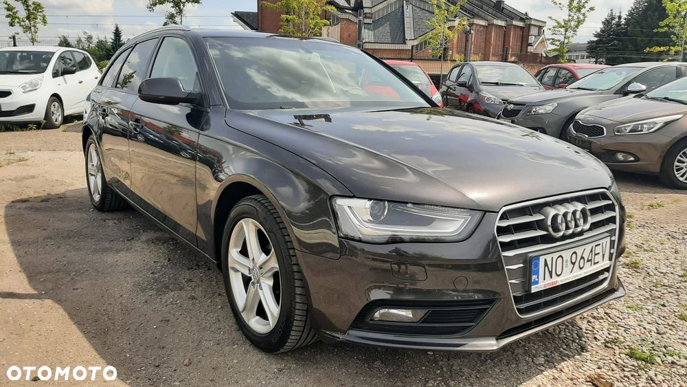Audi A4 Avant 2.0 TDI DPF clean diesel multitronic Ambiente - 2