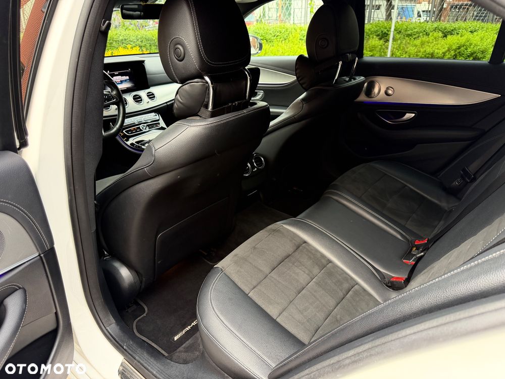 Mercedes-Benz Klasa E 220 d 9G-TRONIC - 37