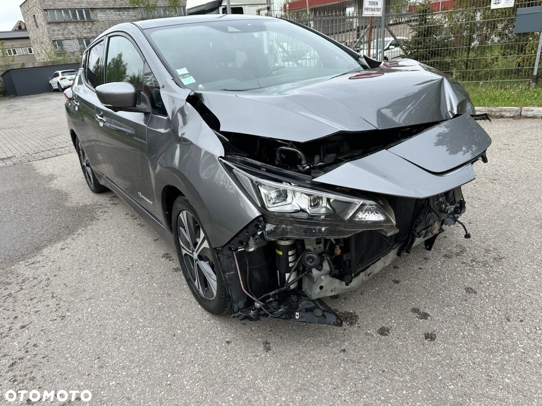 Nissan Leaf 40kWh Tekna - 10