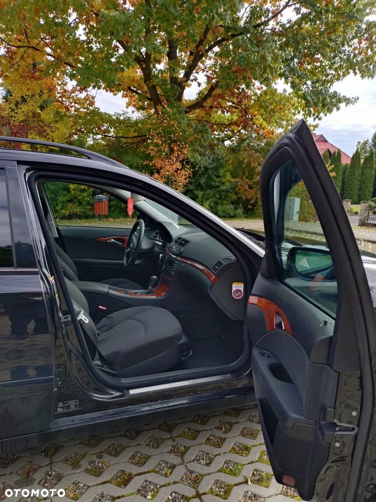 Mercedes-Benz Klasa E 200 T Kompressor Automatik Classic - 10