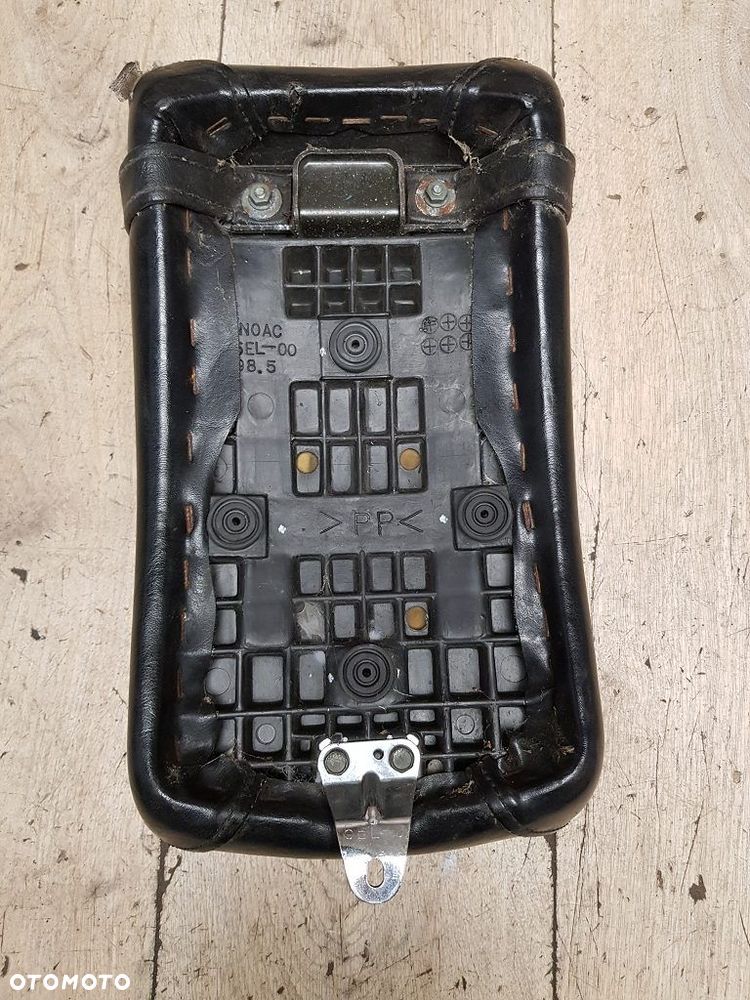 Siedzenie pasażera Yamaha XVS1100 Drag Star Custom - 11