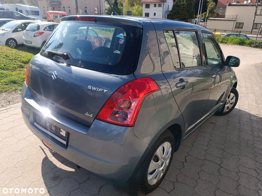 Suzuki Swift 1.3 4x4 Comfort - 8