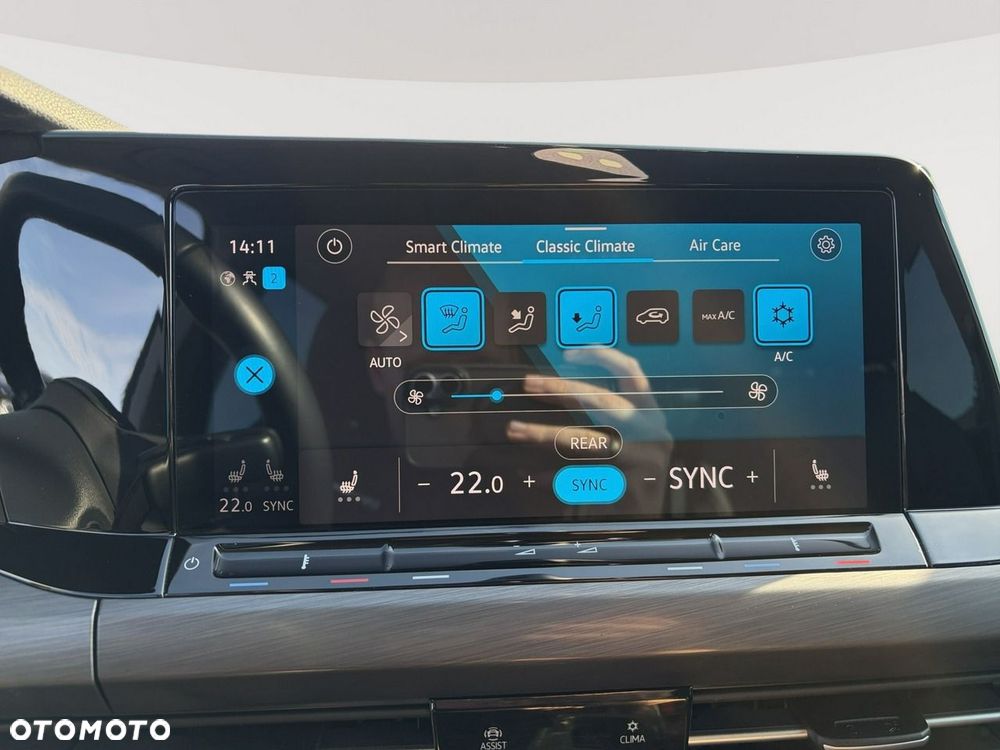Volkswagen Golf 1.5 eTSI EVO Style DSG - 19