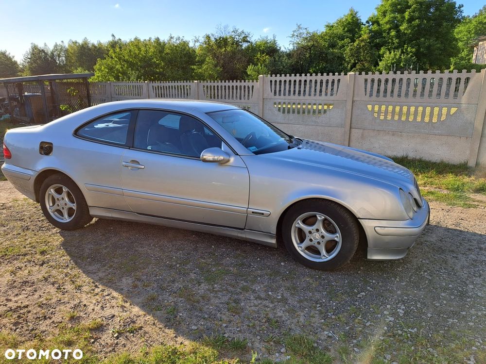 Mercedes-Benz CLK - 5