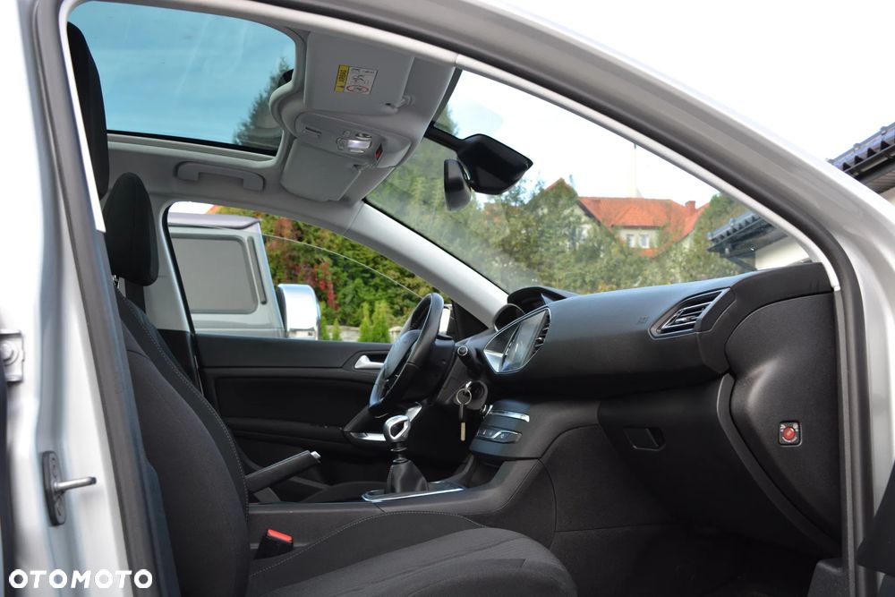 Peugeot 308 e-HDi 115 Stop & Start Niveau 2 Business-Line - 18