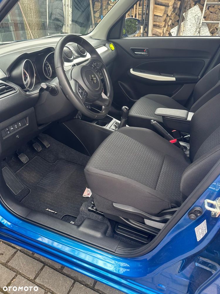 Suzuki Swift 1.2 Dualjet SHVS Premium Plus - 6