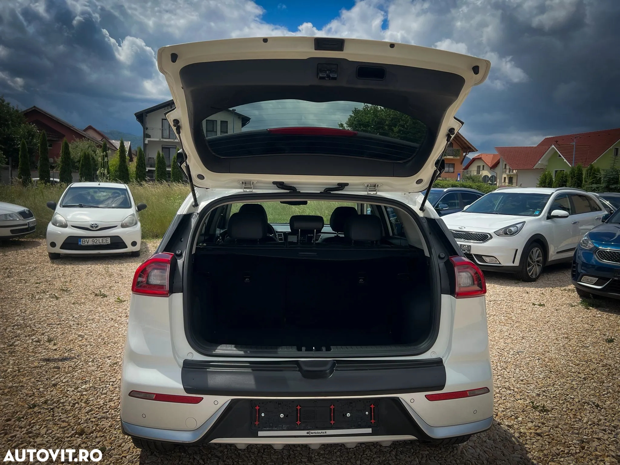 Kia Niro 1.6 GDI 2WD Aut. Edition 7 - 13