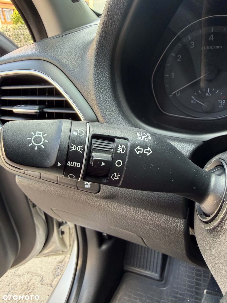 Hyundai i30 1.5 DPI Classic + - 14