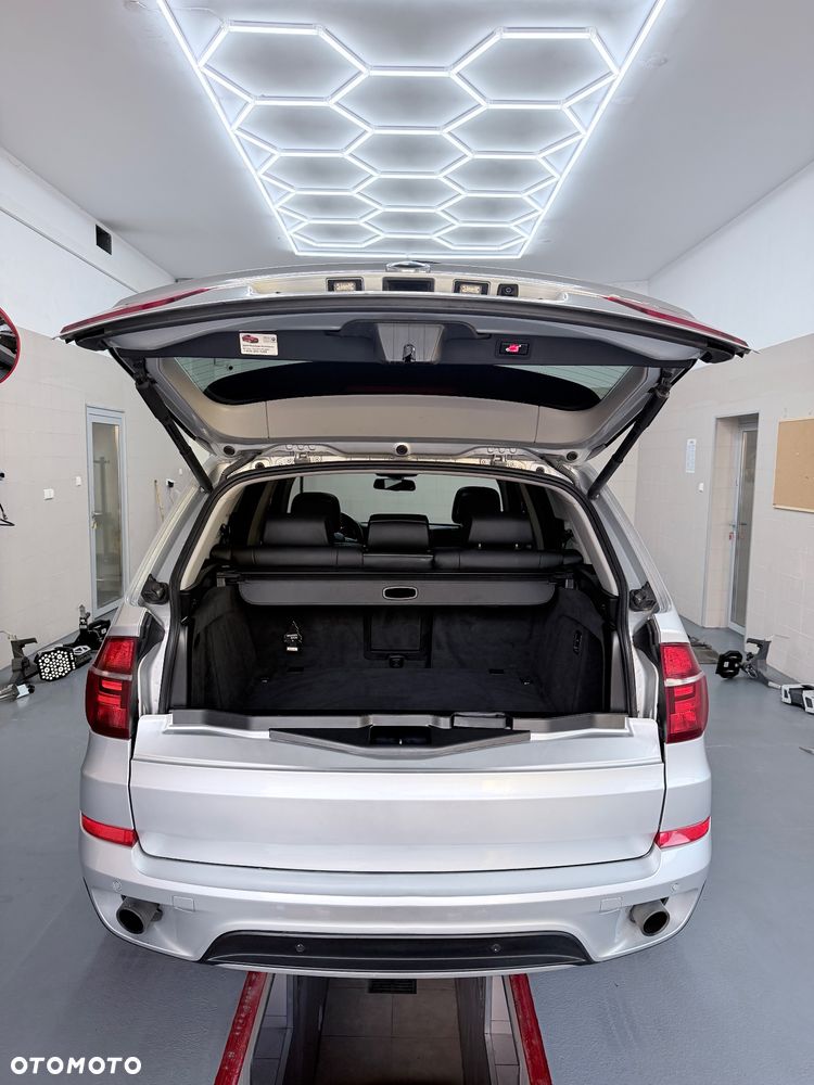 BMW X5 xDrive35i - 7