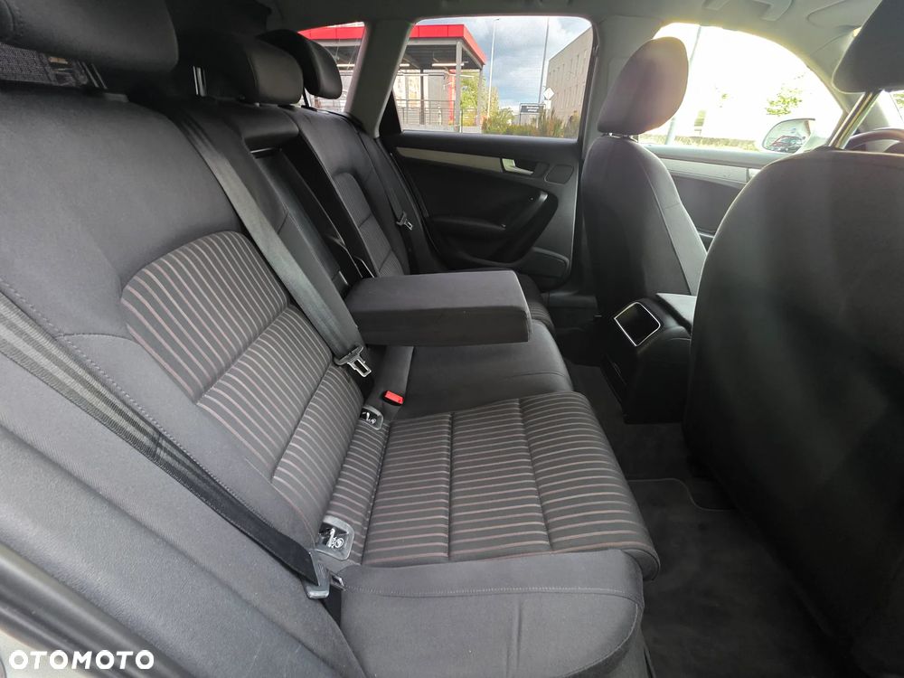 Audi A4 Avant 2.0 TDI DPF multitronic Ambiente - 19