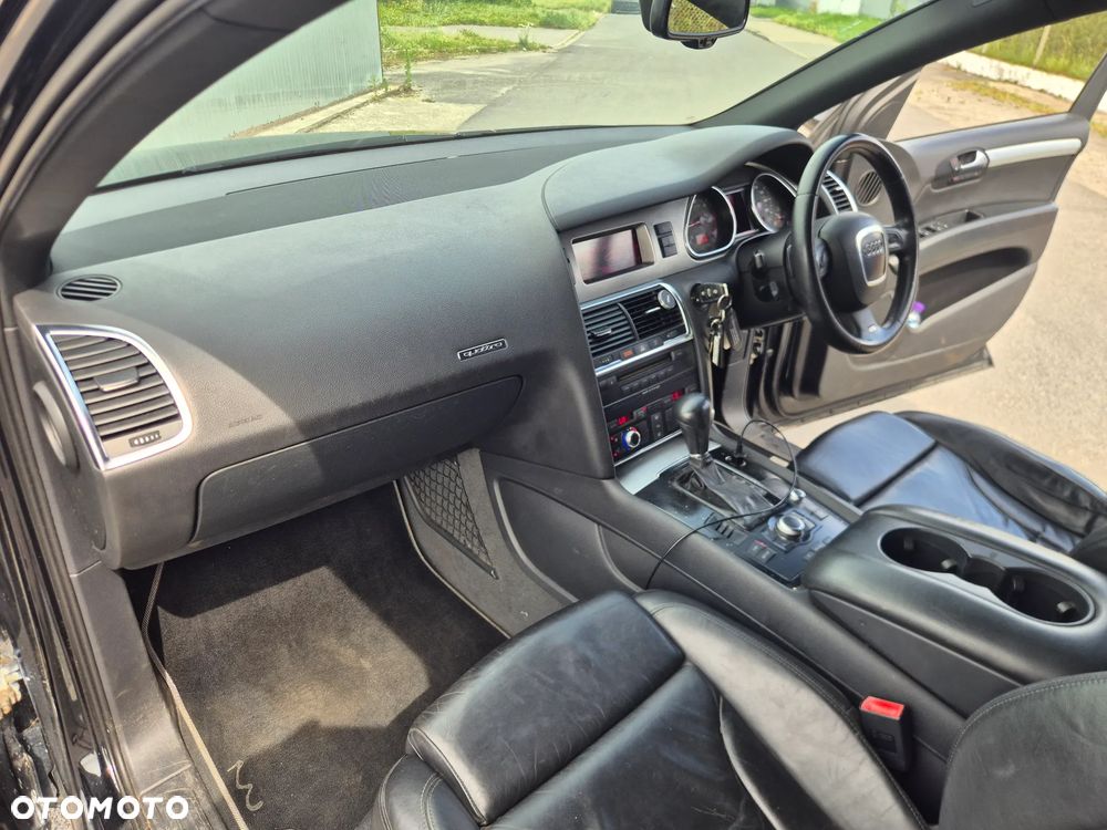 Audi Q7 3.0 TDI DPF quattro tiptronic - 14