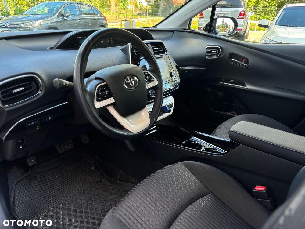 Toyota Prius 1.8 Hybrid Prestige - 18