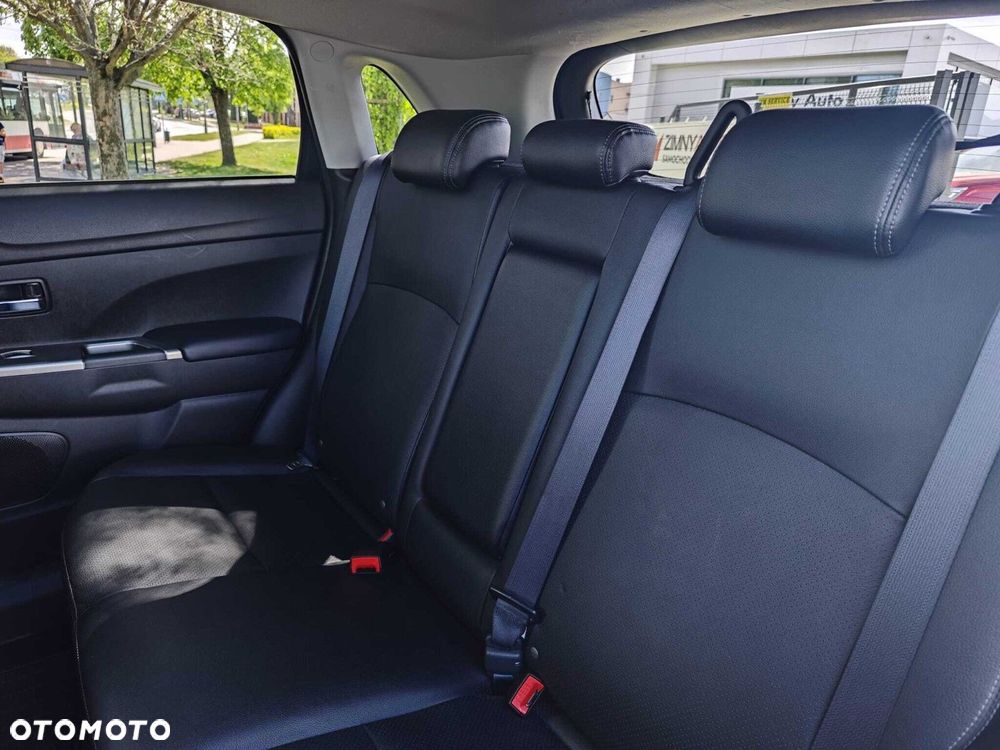 Mitsubishi ASX 1.6 Intense Plus Navi Blue Edition - 14