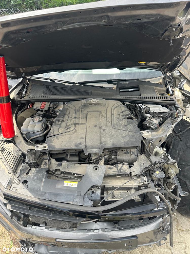 Volkswagen Touareg 3.0 V6 TDI SCR 4Motion Automatik R-Line - 17
