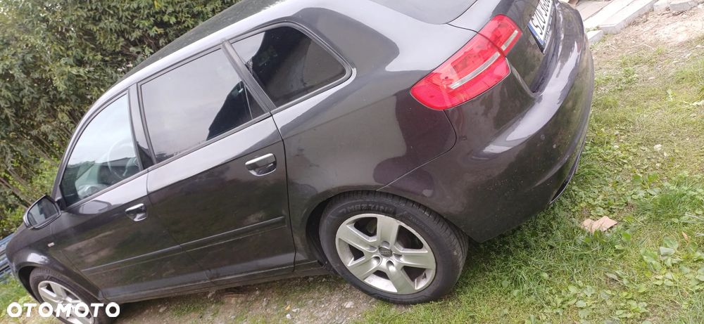 Audi A3 Sportback 1.6 TDI DPF S line Sportpaket - 16