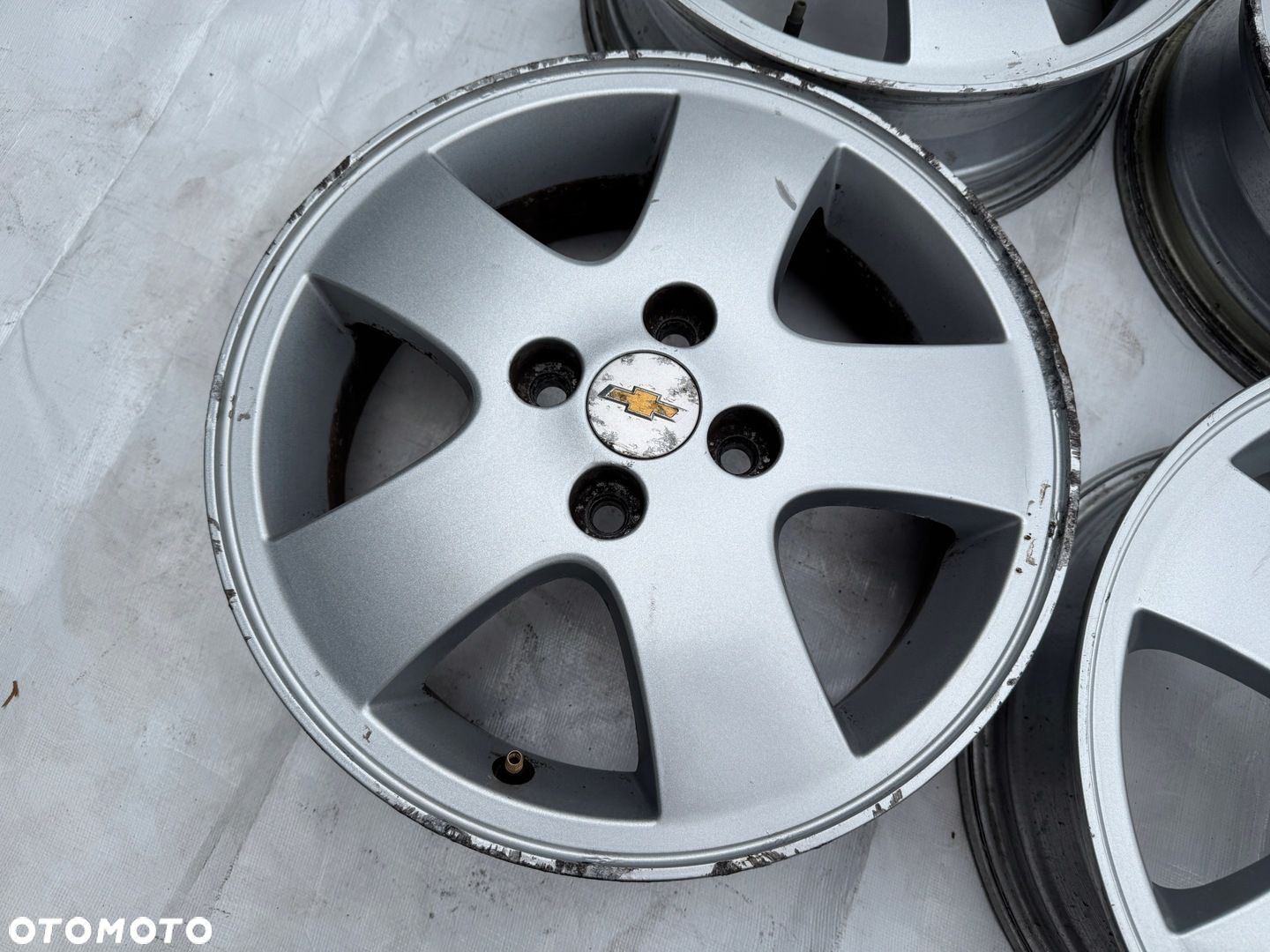 Felgi Chevrolet 4x100 5J 15" ET45 451 - 5