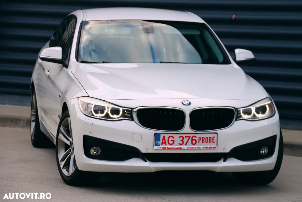 BMW Seria 3 320d Aut. Sport Line - 23